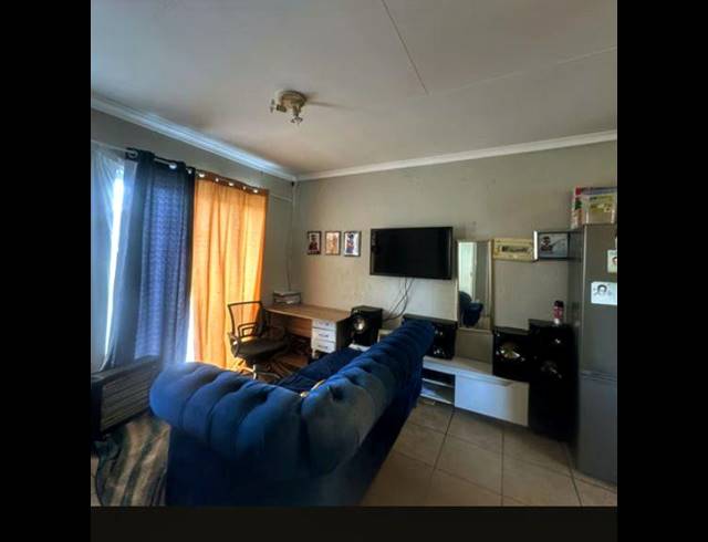 2 BEDROOM APARTMENT FOR SALE IN KLIPPOORTJE